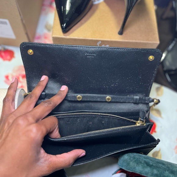 Authentic Prada Saffiano Wallet on a Chain Crossbody bag - Picture 3 of 8